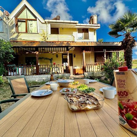 Otantik Havalimanina Yakin Villa Arnavutkoy Exterior foto